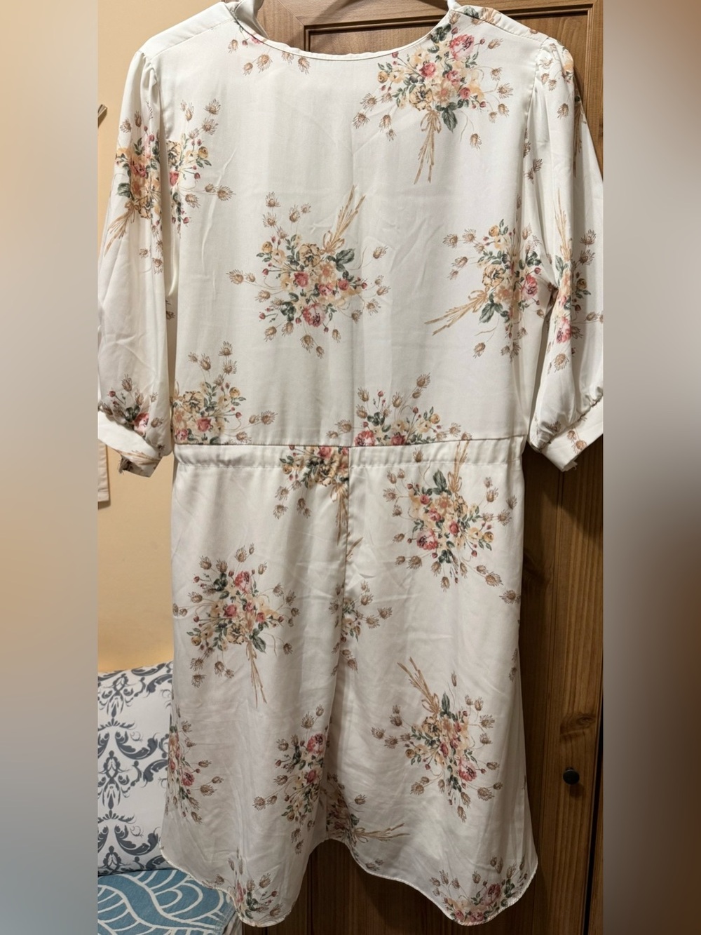 Pinkyotto Ivory Floral Puff Sleeve Drawstring Waist Mini Dress - Picture 6 of 8